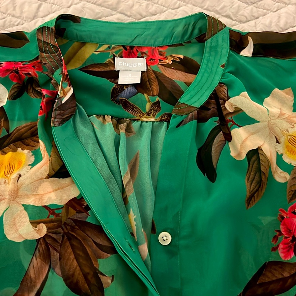 Chico's Green Floral Top with Red and Brown Accents - Picture 5 of 5